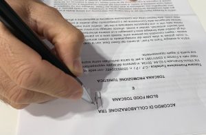 Firma accordo Toscana Promozione Turistica e Slow Food per Vetrina Toscana